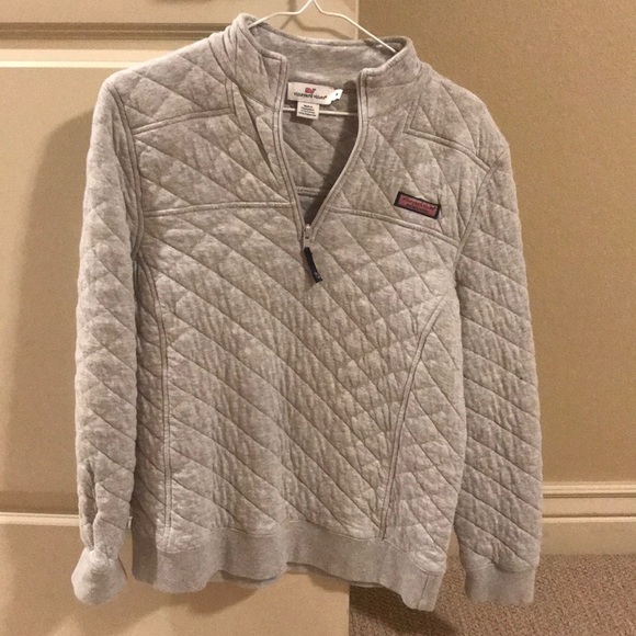 Vineyard Vines Jackets & Blazers - Vineyard Vines Women’s Gray Quilted Shep-shirt